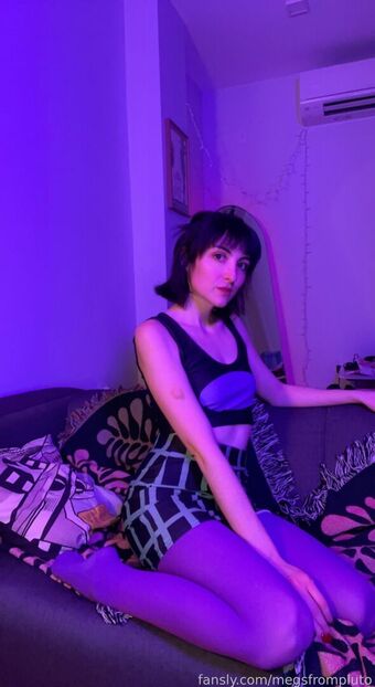 megsfrompluto Nahé Úniky OnlyFans Fotka 5