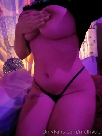 melhyde Nahé Úniky OnlyFans Fotka 14