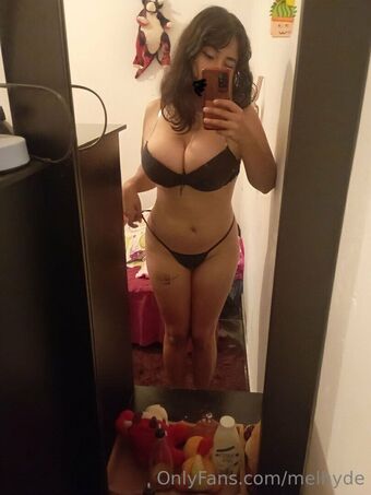melhyde Nahé Úniky OnlyFans Fotka 20