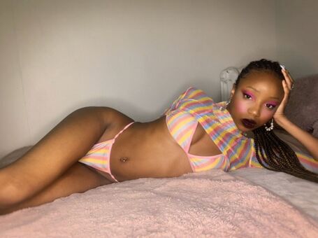 messkina Nahé Úniky OnlyFans Fotka 9