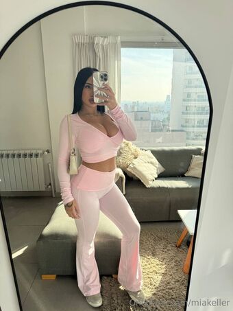 miakeller Nahé Úniky OnlyFans Fotka 29
