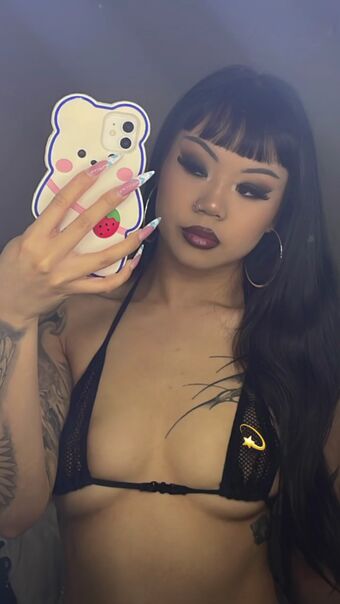 Micca Young Nahé Úniky OnlyFans Fotka 33