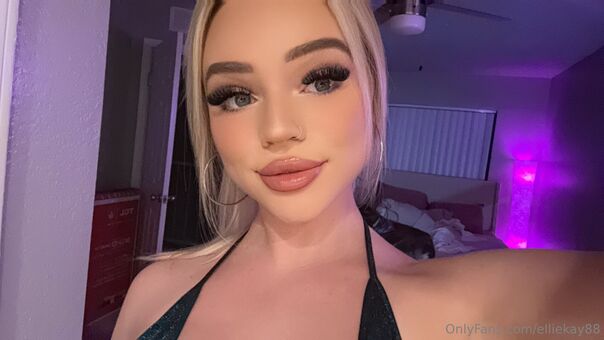 midgetfun18 Nahé Úniky OnlyFans Fotka 25