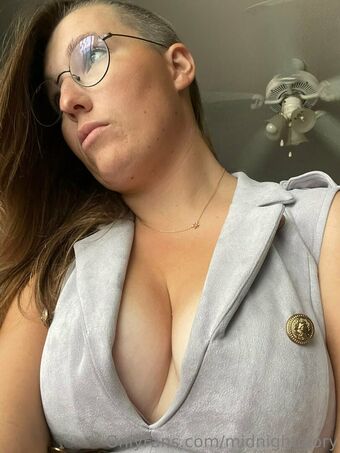midnightglory Nahé Úniky OnlyFans Fotka 12