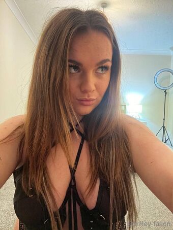Miley Fallon Nahé Úniky OnlyFans Fotka 33