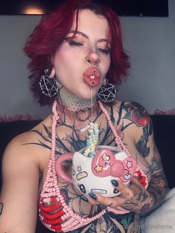 milkyalien Nahé Úniky OnlyFans Fotka 25