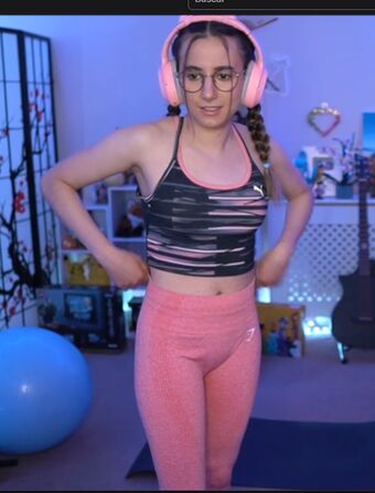 Millie Mossiae Nahé Úniky OnlyFans Fotka 11