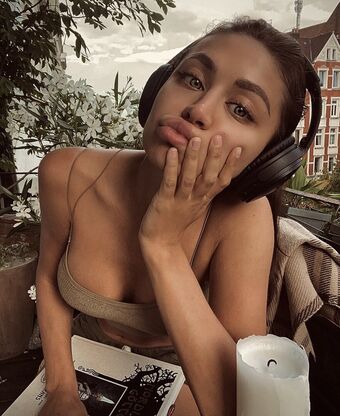 Miratwitch Nahé Úniky OnlyFans Fotka 33