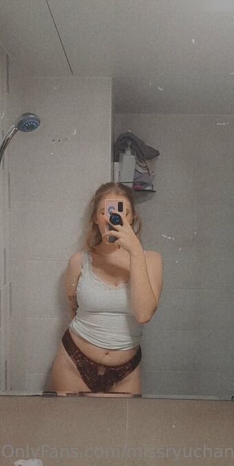 MissRyu Nahé Úniky OnlyFans Fotka 20