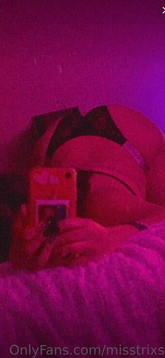 Misstrixs Nahé Úniky OnlyFans Fotka 16