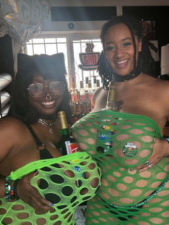 mixxedbaby503 Nahé Úniky OnlyFans Fotka 66