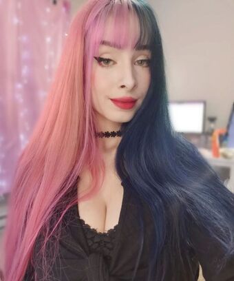 Mizzy Cyn Nahé Úniky OnlyFans Fotka 17