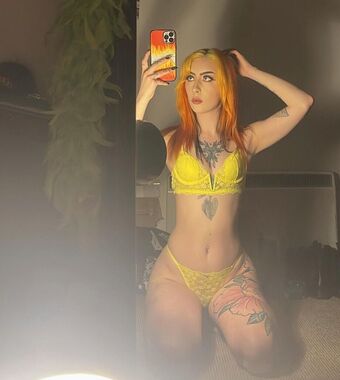 Modelmissbee