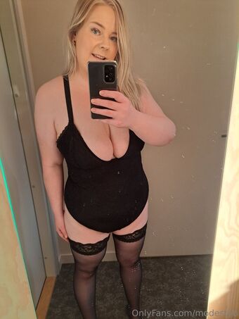 modestyb Nahé Úniky OnlyFans Fotka 3