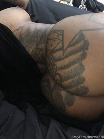 moneii Nahé Úniky OnlyFans Fotka 5