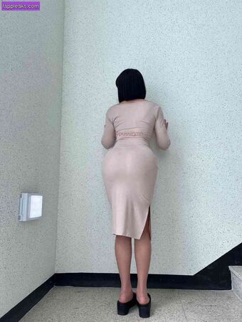 mongseri Nahé Úniky OnlyFans Fotka 25