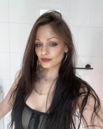 mornings0da Nahé Úniky OnlyFans Fotka 1