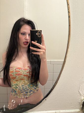 mornings0da Nahé Úniky OnlyFans Fotka 3