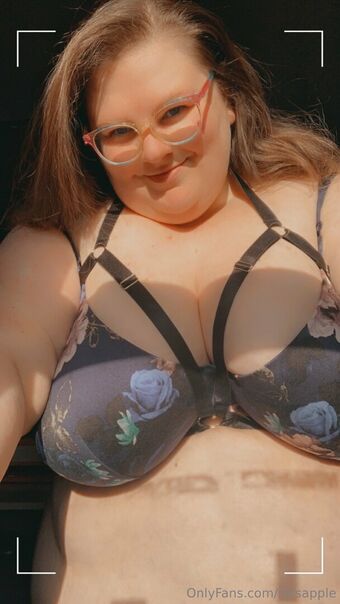 mrsapple Nahé Úniky OnlyFans Fotka 11