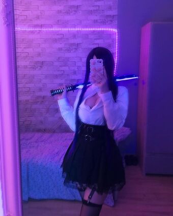 mxrtusia Nahé Úniky OnlyFans Fotka 3