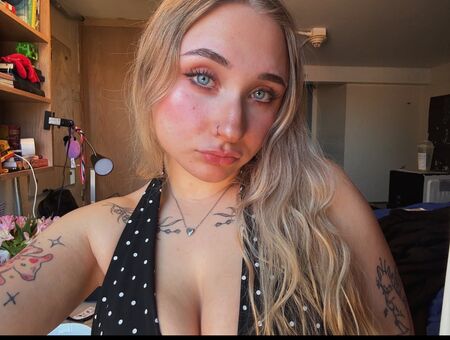 mxwuni Nahé Úniky OnlyFans Fotka 24