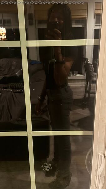 myexcellency Nahé Úniky OnlyFans Fotka 3