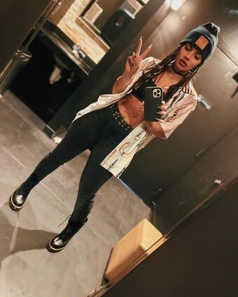 Myverse Nahé Úniky OnlyFans Fotka 10