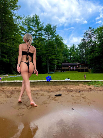 Natalie Decker