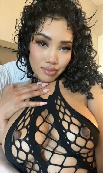 natrl Nahé Úniky OnlyFans Fotka 9