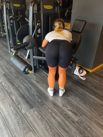 neffof Nahé Úniky OnlyFans Fotka 14