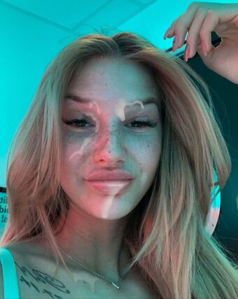 nelldelli Nahé Úniky OnlyFans Fotka 8
