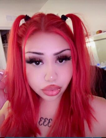 nellietheplug Nahé Úniky OnlyFans Fotka 1