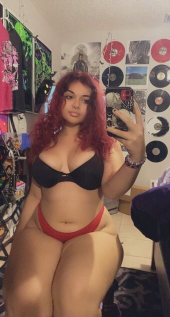 Nessahvert Nahé Úniky OnlyFans Fotka 7
