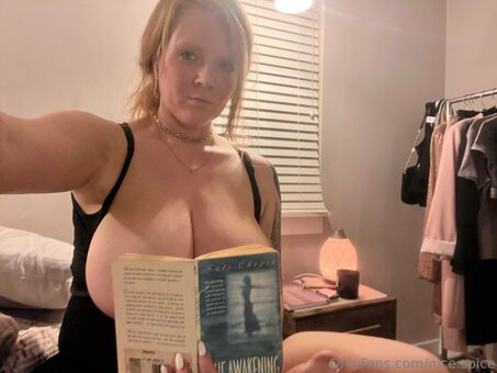 nice.spice Nahé Úniky OnlyFans Fotka 20