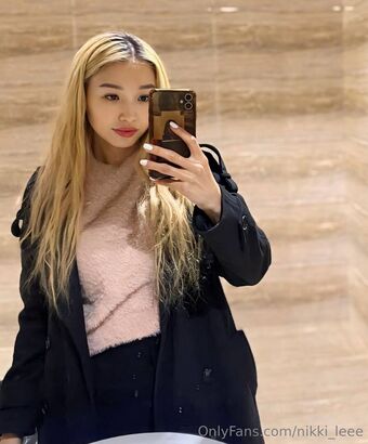 nikki_leee