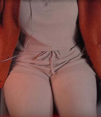 Nixi Asmr Nahé Úniky OnlyFans Fotka 4