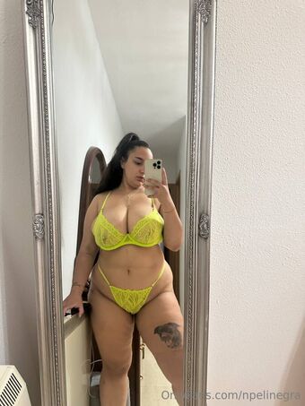 npelinegra Nahé Úniky OnlyFans Fotka 9