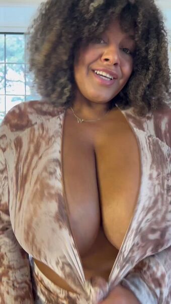 Nylagreen Nahé Úniky OnlyFans Fotka 1