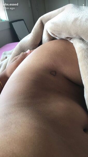 obs.essed Nahé Úniky OnlyFans Fotka 9