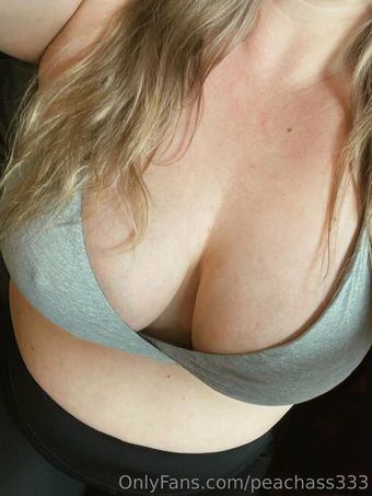 peachass333