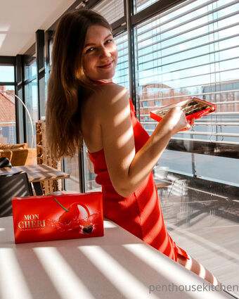 penthousekitchen Nahé Úniky OnlyFans Fotka 4