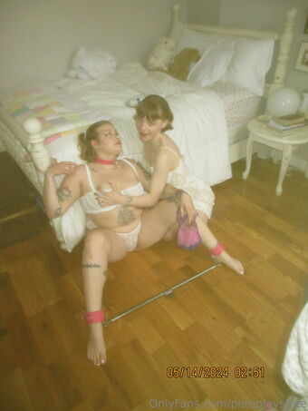 peteplaysfree Nahé Úniky OnlyFans Fotka 39