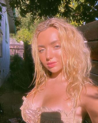 peytonlist Nahé Úniky OnlyFans Fotka 9