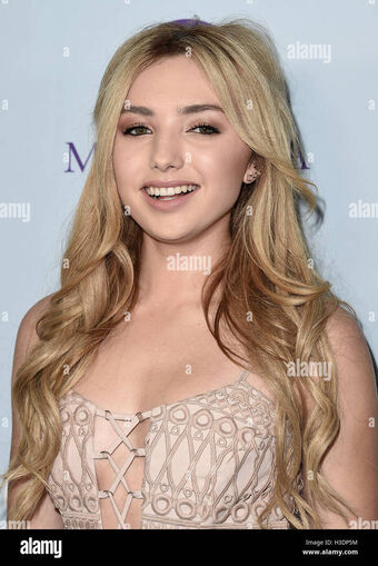 peytonlist Nahé Úniky OnlyFans Fotka 15