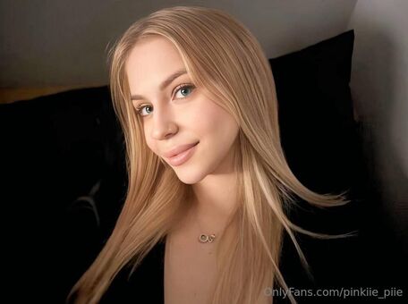 pinkiie_piie Nahé Úniky OnlyFans Fotka 72