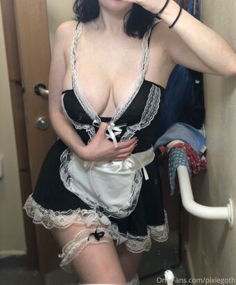 pixiegoth Nahé Úniky OnlyFans Fotka 15