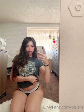 plushs Nahé Úniky OnlyFans Fotka 1