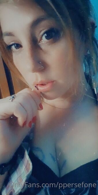ppersefone Nahé Úniky OnlyFans Fotka 40