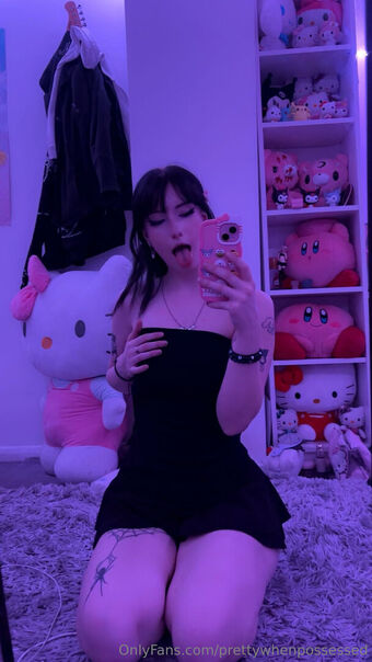 prettywhenpossessed Nahé Úniky OnlyFans Fotka 11