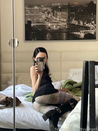 prettyyangell Nahé Úniky OnlyFans Fotka 39